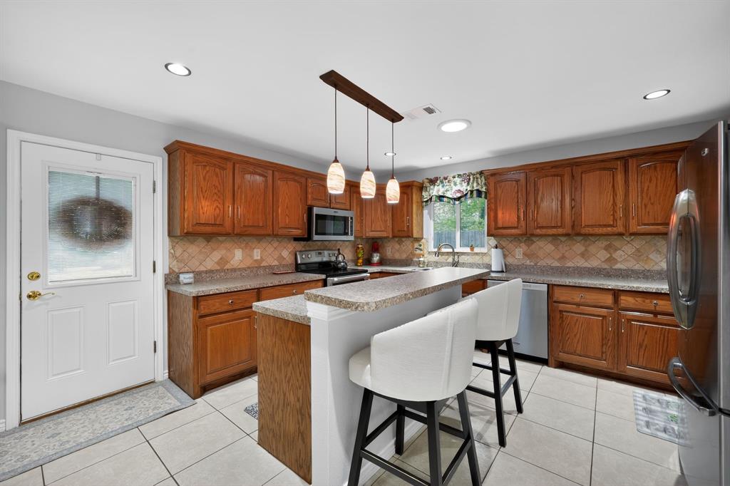 Oak Leaf Trail - Residential