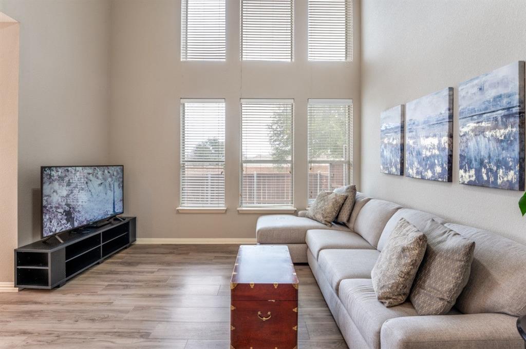 Pasquinellis Kingsbrook At Ridgeview - Residential