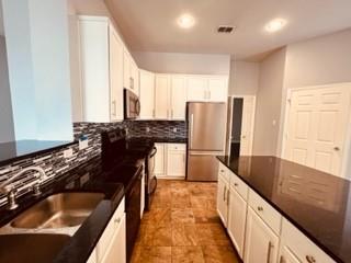 Lakewood Pointe - Residential Lease