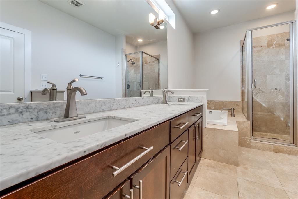 Ross Ave Condo - Residential