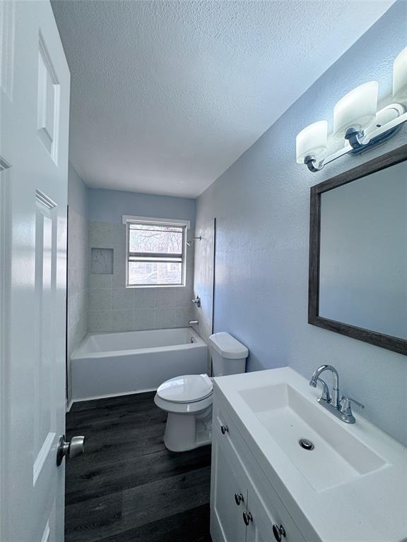 SHADY OAKS - Residential