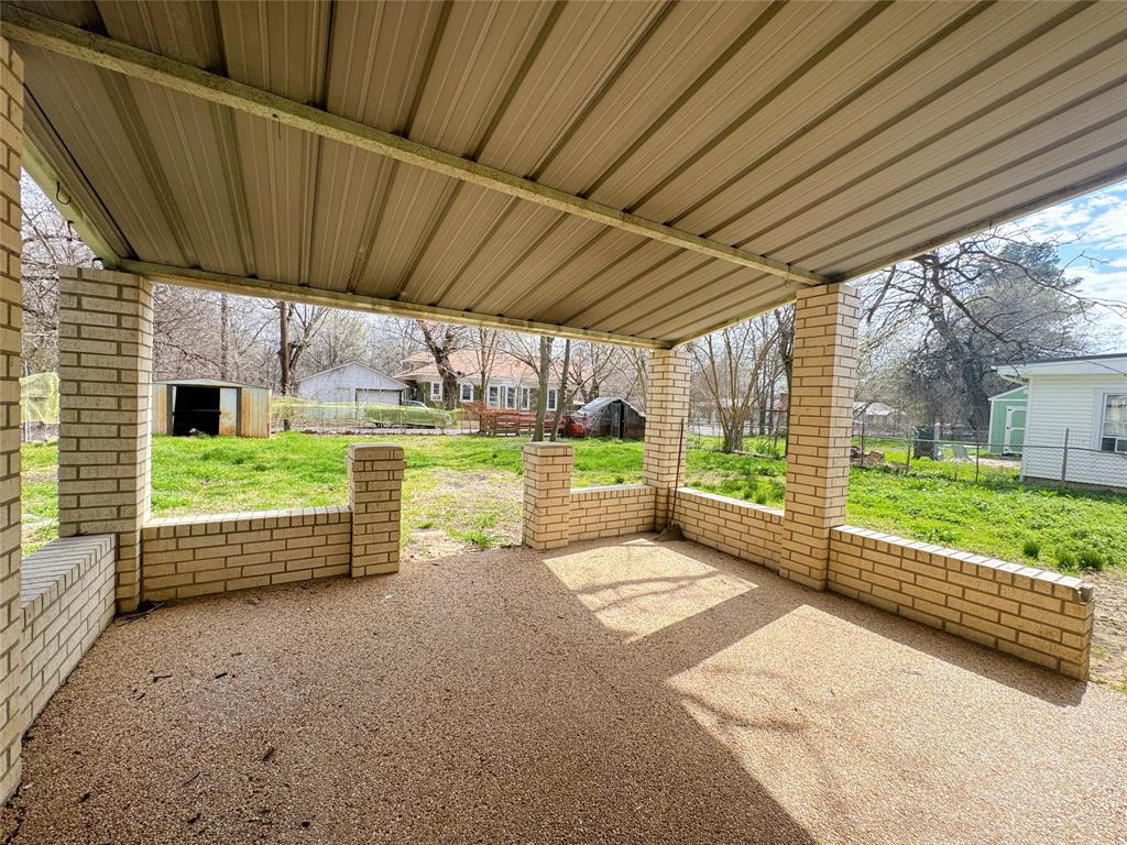 SHADY OAKS - Residential