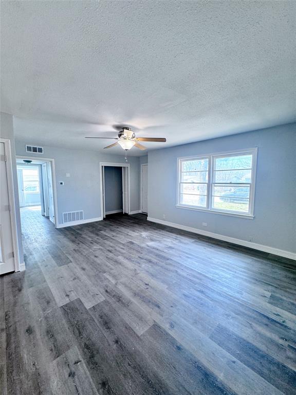 SHADY OAKS - Residential