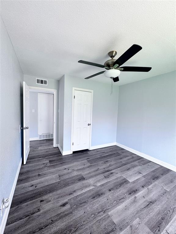 SHADY OAKS - Residential