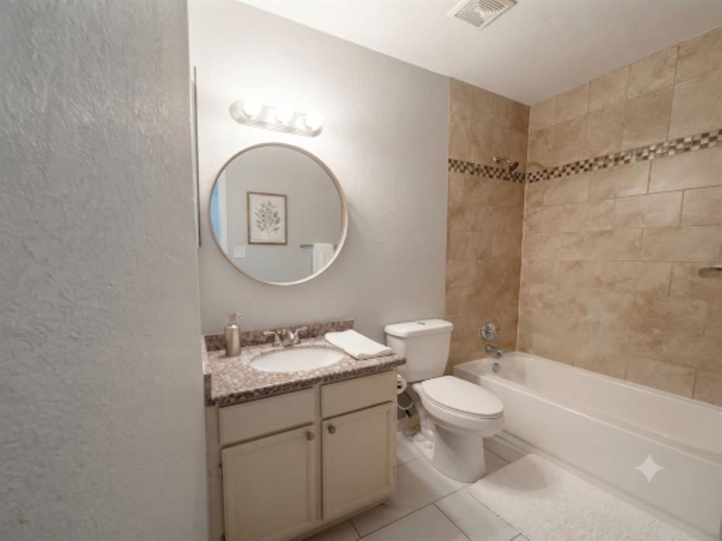 Meadows North Condo - Residential