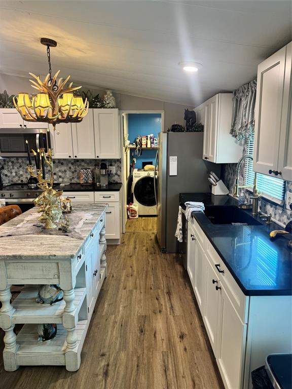 Flat Crk Cove Sub - Residential