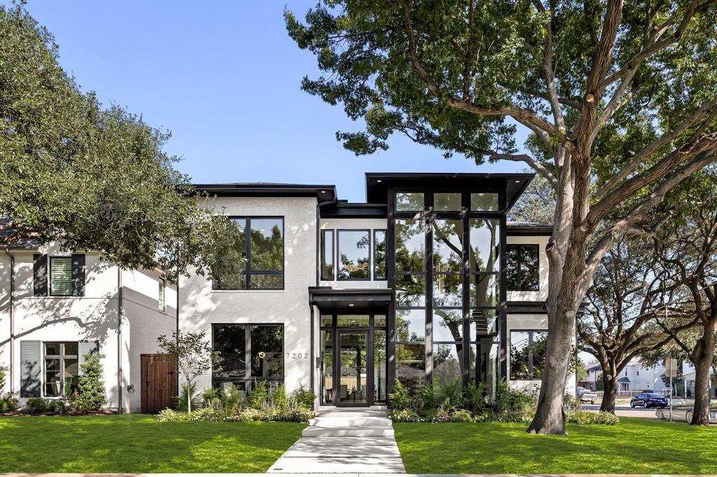 Lovers Lane Heights - Residential