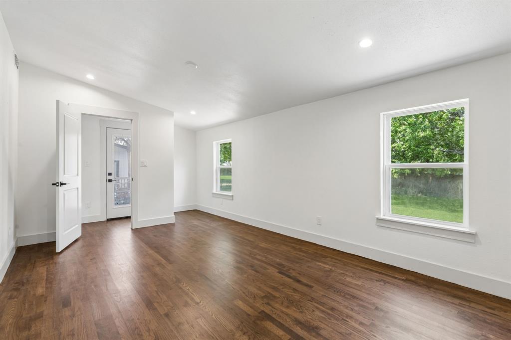 East Hampton Hills - Residential