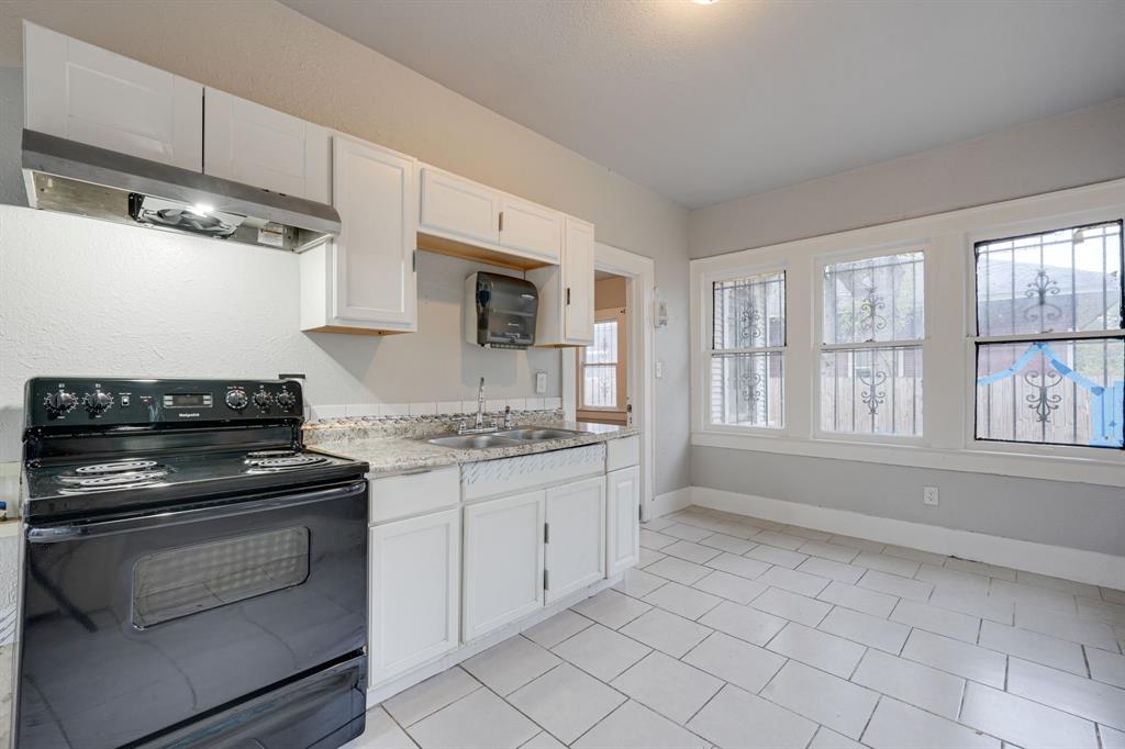 Ervay Street Heights - Residential Lease