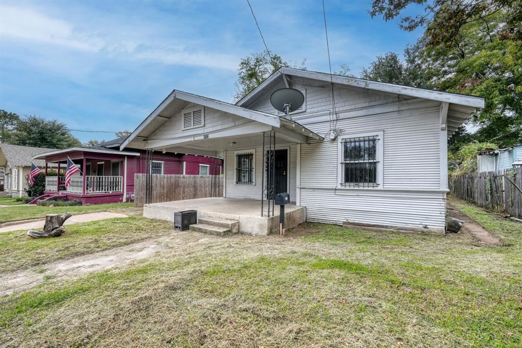 Ervay Street Heights - Residential Lease