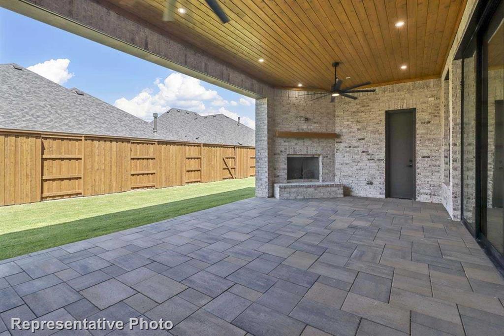 Mustang Lakes Huntington - Residential