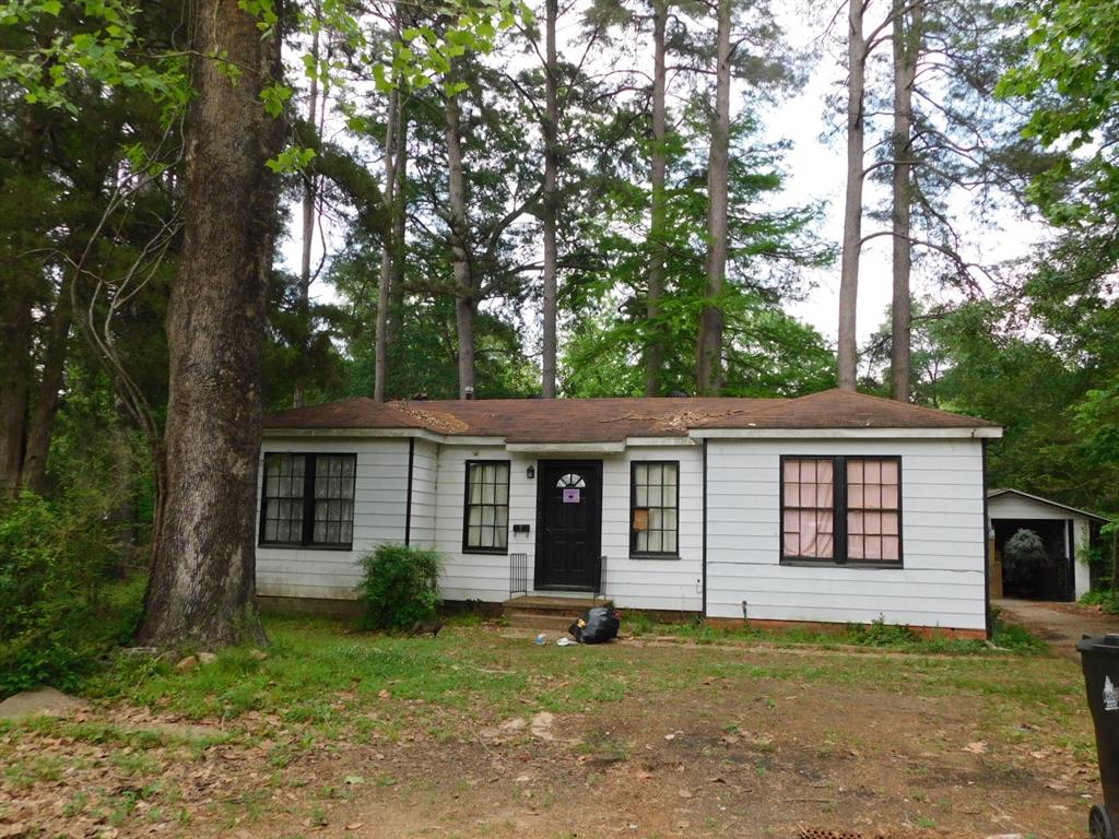 THIS 3 BEDROOM 2 BATHROOM HOME IS CURRENTLY TENANT OCCUPIED. THE KITCHEN AND BATHROOMS WERE UPDATED LESS THAN ONE YEAR AGO. THIS HOME HAS RECENTLY BEEN UPDATED WITH NEW ELECTRIC, PLUMBING, PAINT, FLOORING, FIXTURES, CABINETS & COUNTERTOPS.