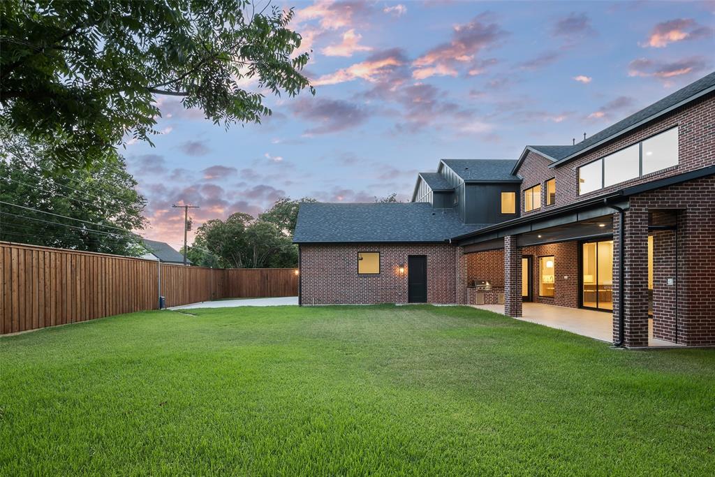 Hockaday Manor #3 - Residential