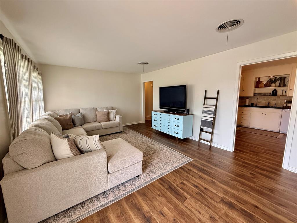 Graham Airport - Residential