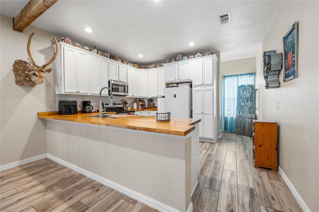 College Add Of Celeste - Residential