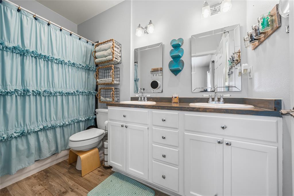 College Add Of Celeste - Residential