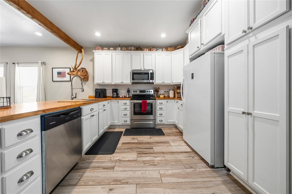 College Add Of Celeste - Residential
