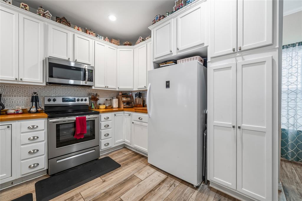 College Add Of Celeste - Residential