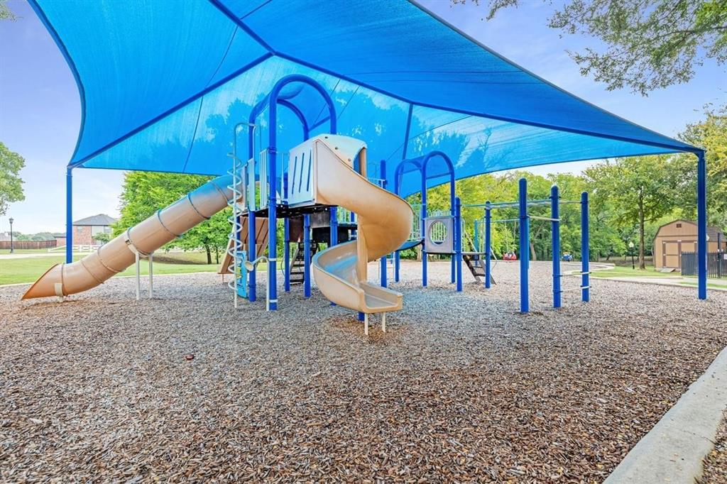 Country Lakes - Residential