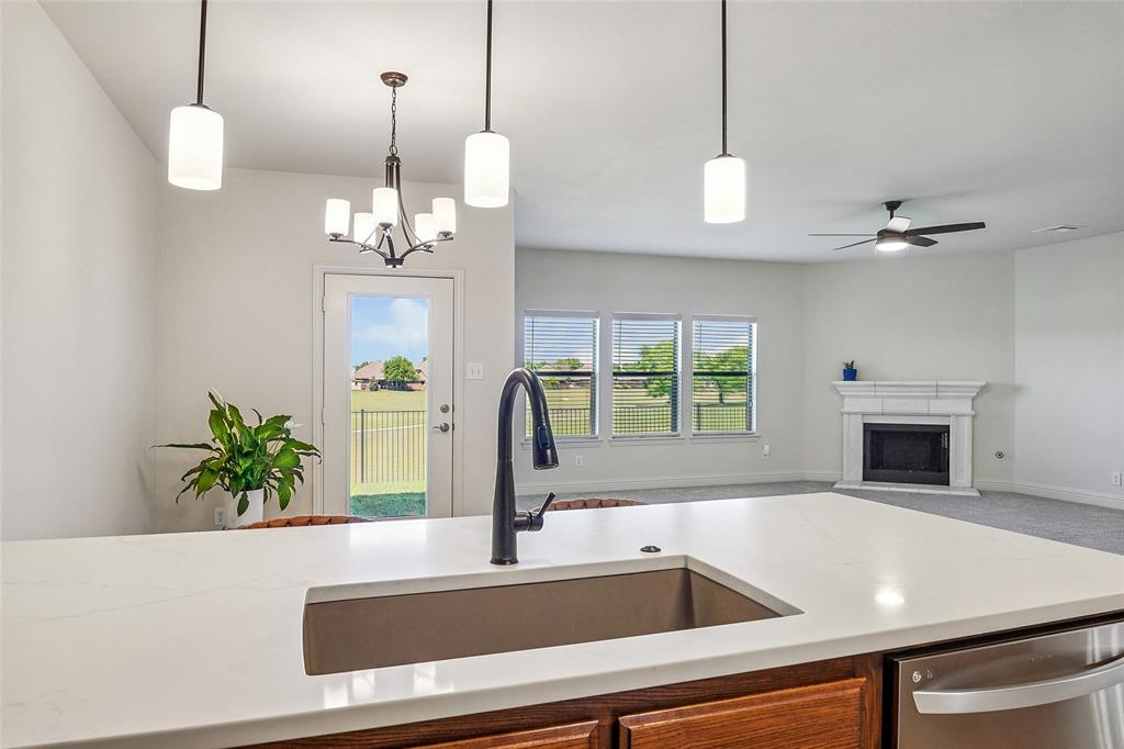 Country Lakes - Residential