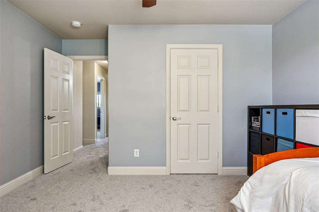 Country Lakes - Residential