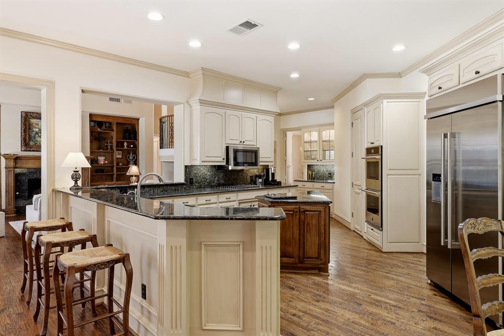 Meadows of Willow Bend - Residential