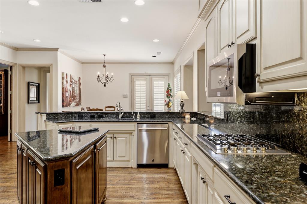 Meadows of Willow Bend - Residential