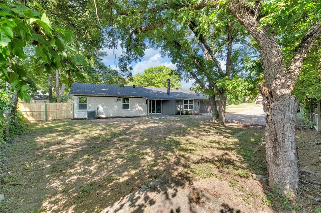 Glen Oaks North #three - Residential