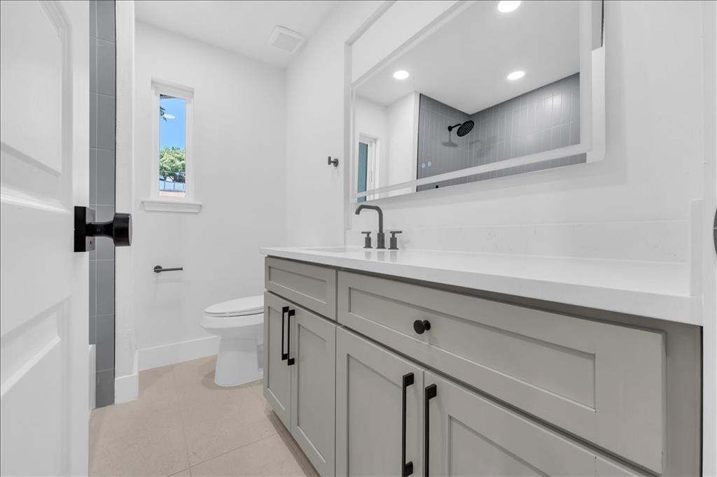 Glen Oaks North #three - Residential
