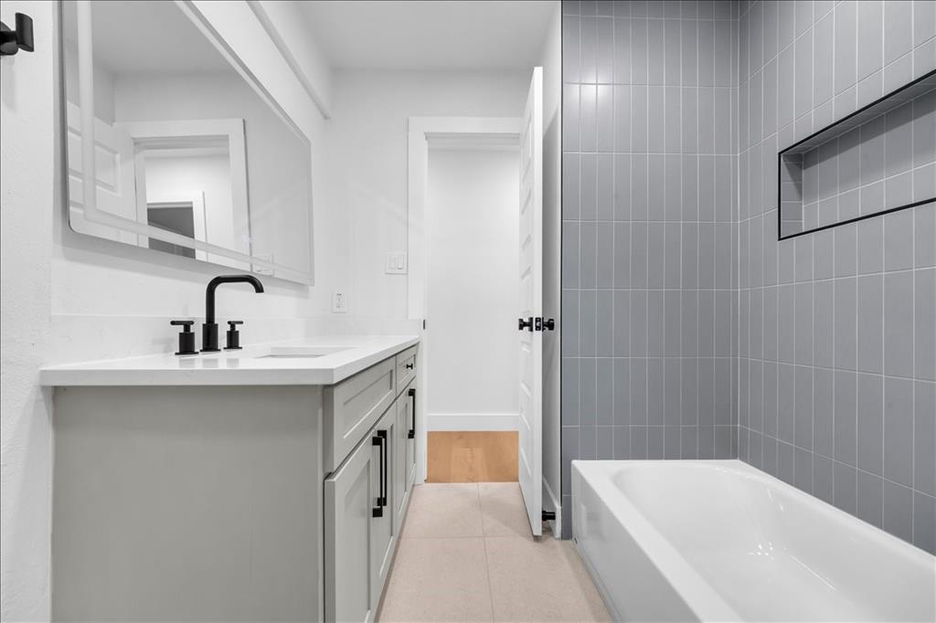 Glen Oaks North #three - Residential