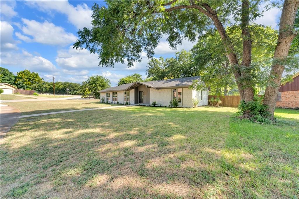Glen Oaks North #three - Residential