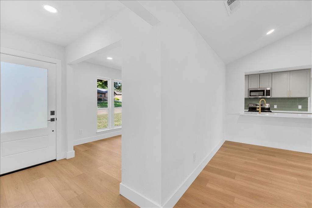 Glen Oaks North #three - Residential