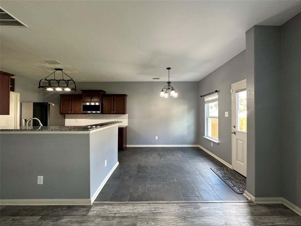 Shady Oaks Estates - Residential Lease