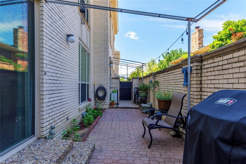 Imperial House Condos - Residential