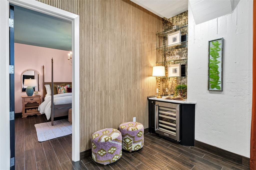 One Montgomery Plaza Residence Condo - Residential