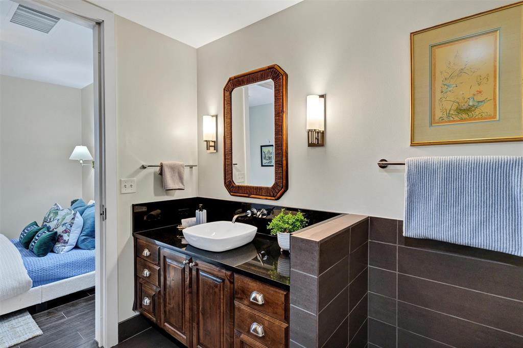 One Montgomery Plaza Residence Condo - Residential