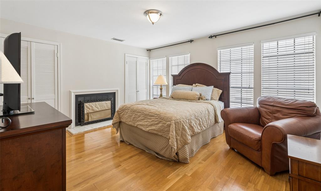 Cole Condo 4229 - Residential