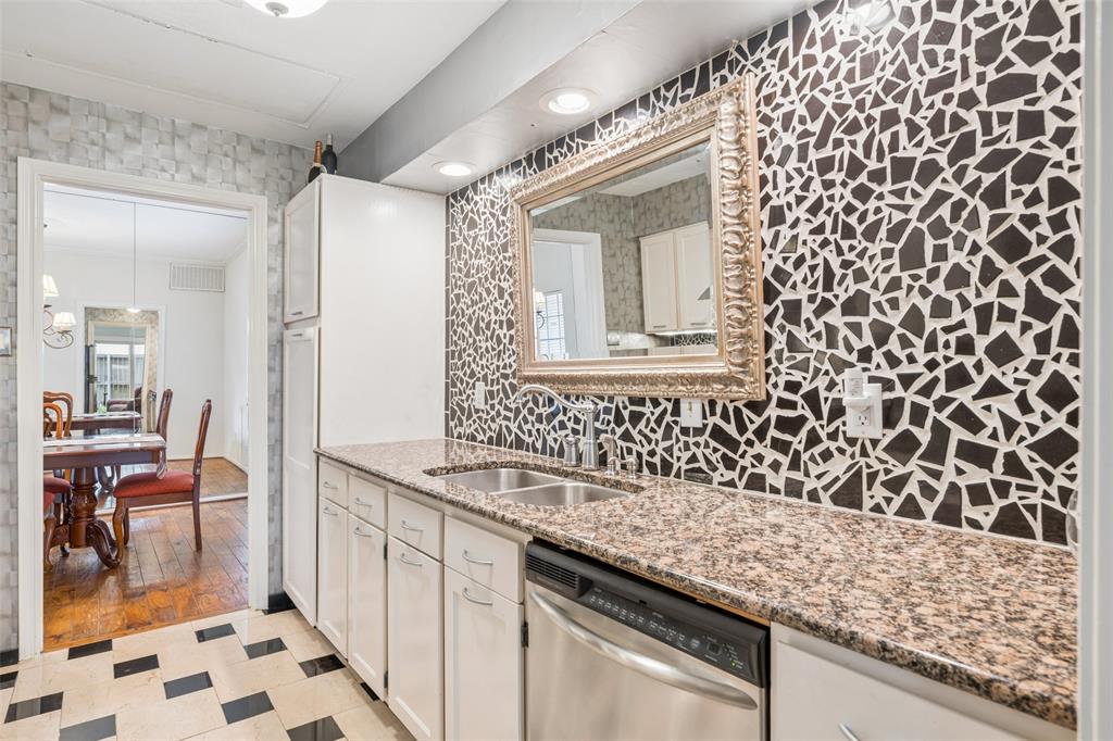 Cole Condo 4229 - Residential