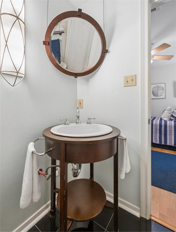 Cole Condo 4229 - Residential
