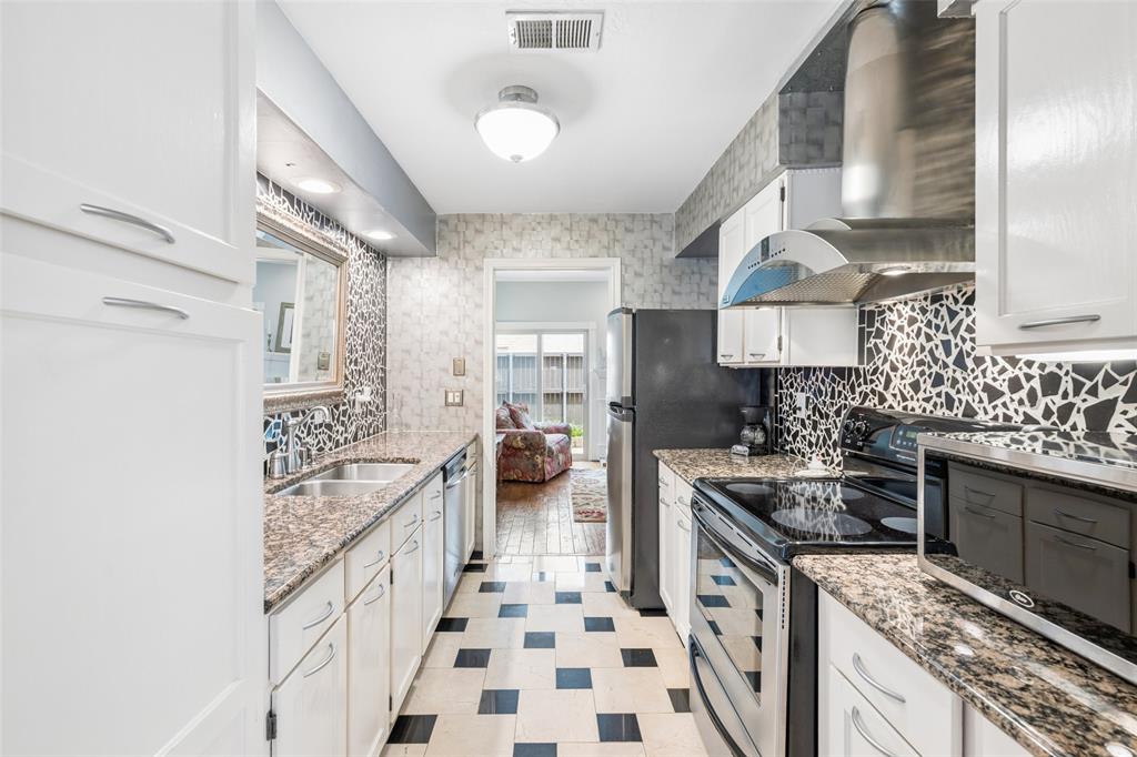 Cole Condo 4229 - Residential