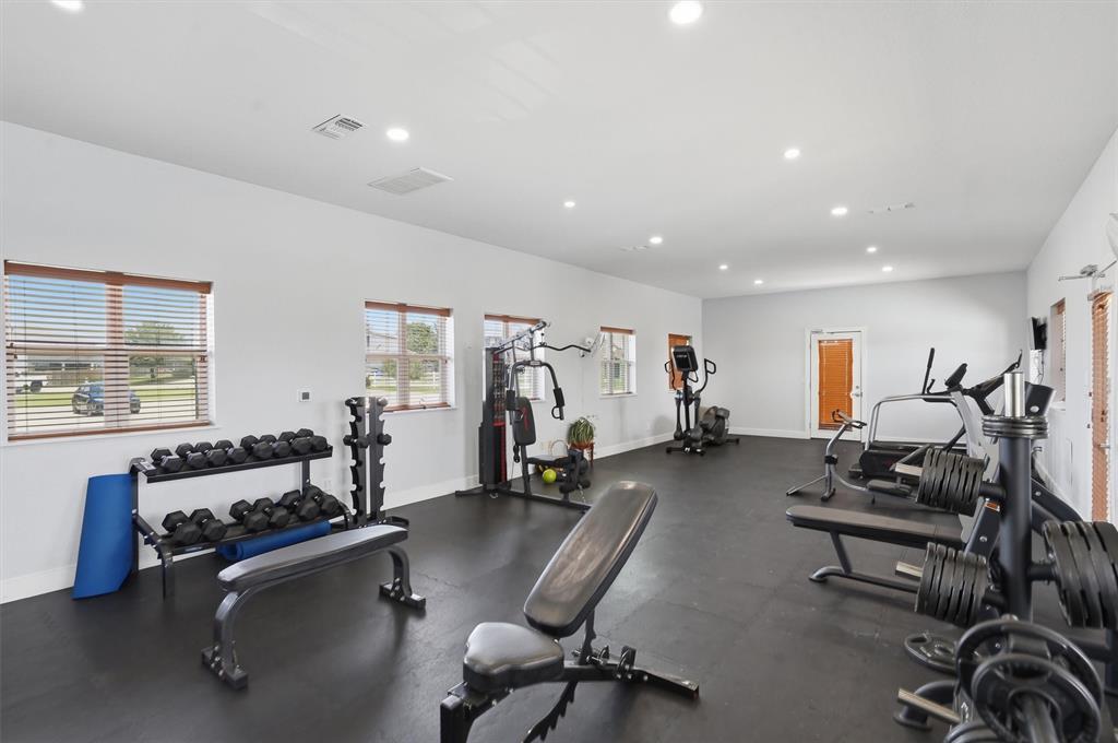 Chisholm Spgs - Residential