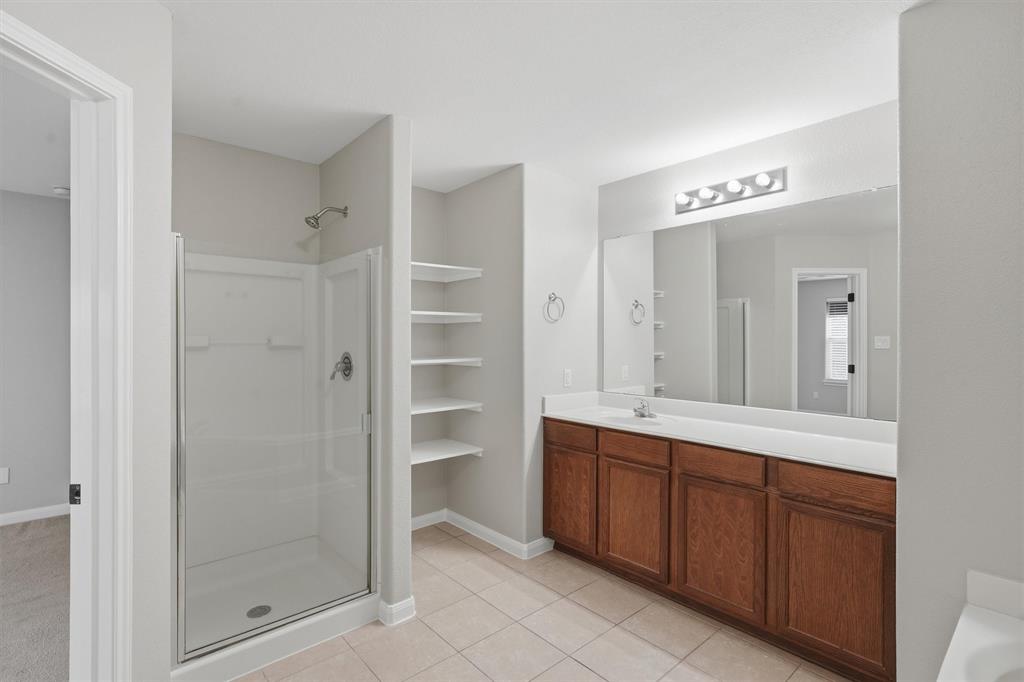 Chisholm Spgs - Residential