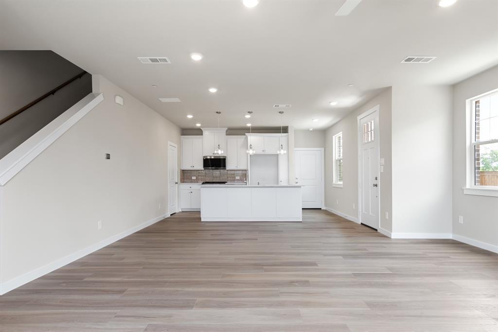 Woodbridge Townhomes Tr A-4 Ph 2 - Residential