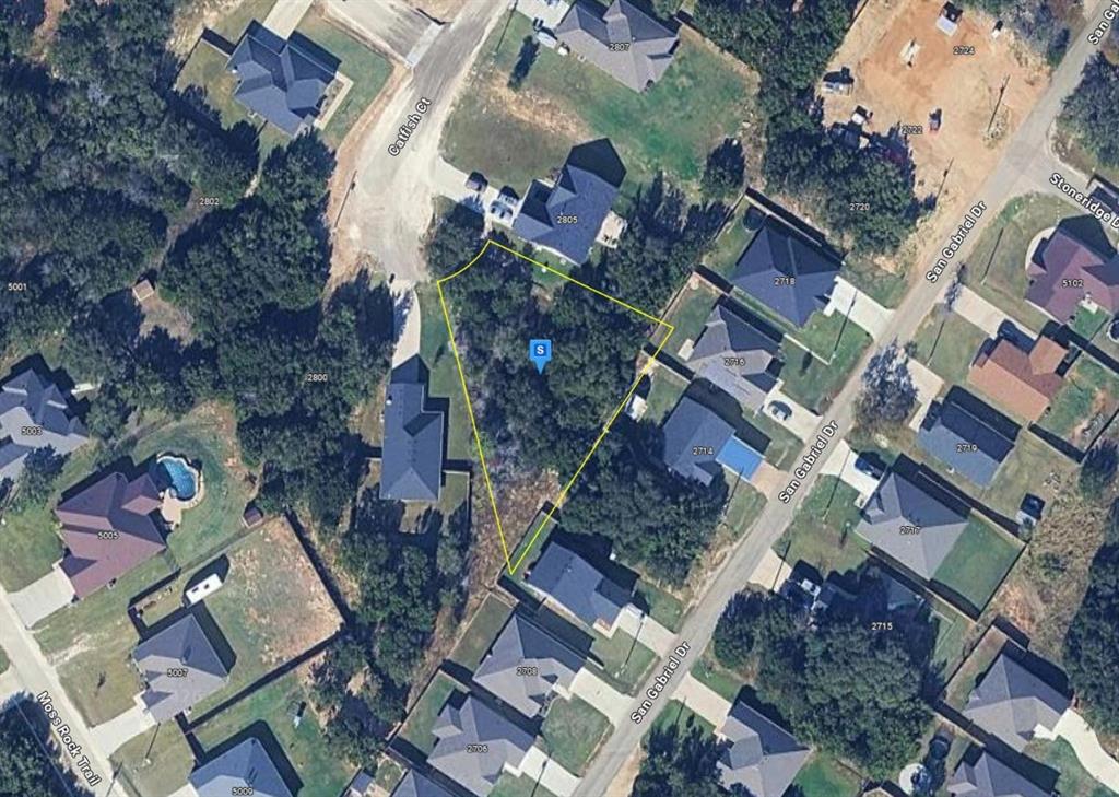 This vacant lot offers an excellent opportunity to build your future home or make a smart investment. Located in the gated community of Canyon Creek on Lake Granbury, the property features 0.35 acres with wooded terrain and public utilities available. Enjoy a peaceful setting with access to lake amenities, perfect for boating, fishing, and outdoor recreation, while remaining conveniently located near shopping, dining, schools, and major highways, providing easy access to city amenities. Whether you’re looking for a private retreat, a development opportunity, or a long-term investment, this lot provides the flexibility and location to suit your needs. Listing is for land only and comes As Is.
