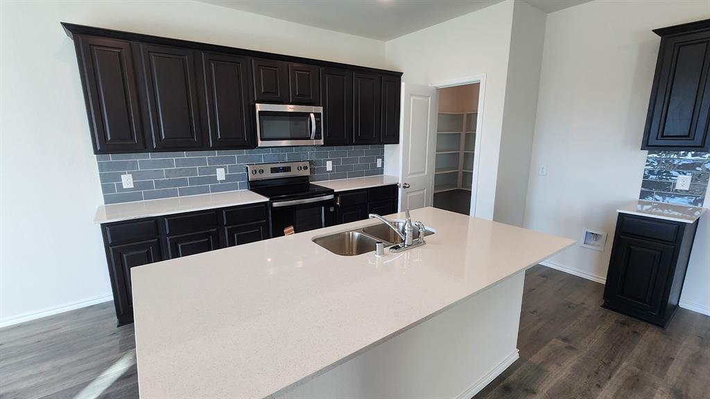 Waverly Estates - Residential