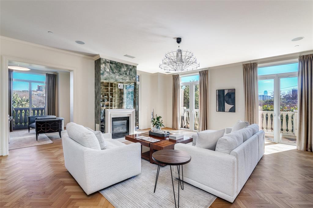 Vendome On Turtle Creek - Residential