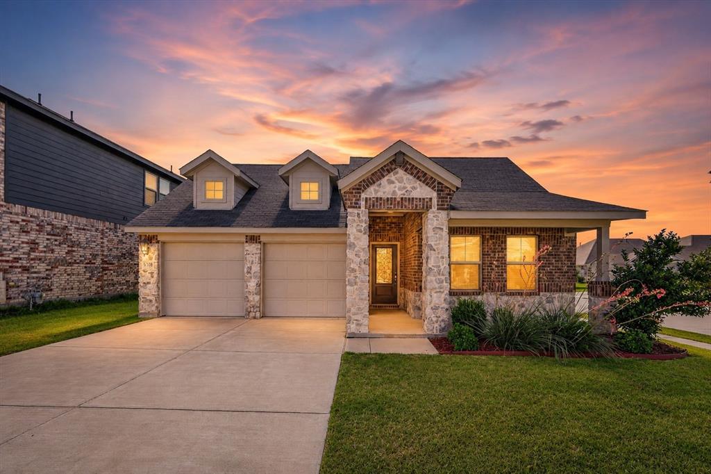 Welcome home to this beautifully maintained 2020-built residence offering the perfect blend of modern style and everyday comfort. Situated on a desirable corner lot in the sought-after Western Ridge community, this move-in ready home features an open-concept floor plan with a split-bedroom layout that provides both functionality and privacy. The spacious living area flows seamlessly into the kitchen, complete with abundant cabinetry, a large island, a walk-in pantry for exceptional storage, and generous workspace, ideal for entertaining or everyday living. The private primary suite offers a large walk-in closet and a well-appointed ensuite bath, while the secondary bedrooms are thoughtfully positioned on the opposite side of the home. Built in 2020, every major component is just six years old, including the roof, HVAC, and systems, giving buyers peace of mind with no updates needed. A tankless water heater adds energy efficiency and modern convenience. Enjoy the benefits of a quiet, well-kept neighborhood with easy access to shopping, dining, schools, and major commuter routes. This like-new home is ready for its next owner!