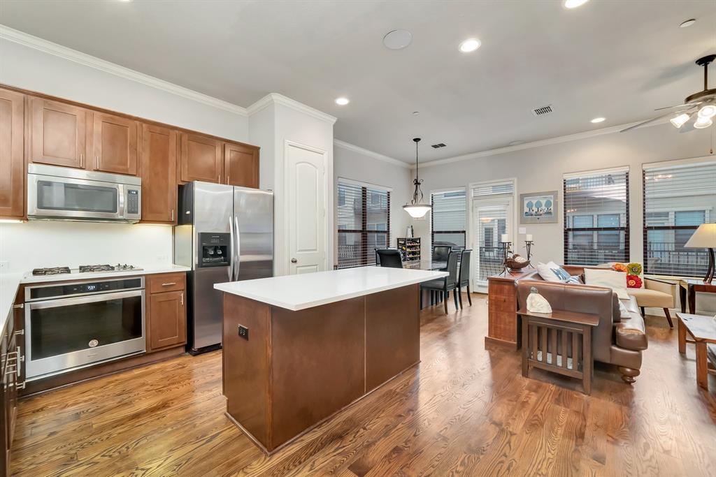 Town Homes At Legacy Town Center Ph Two - Residential
