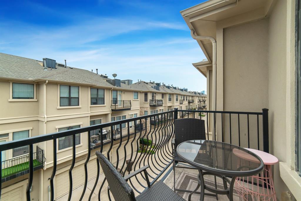 Town Homes At Legacy Town Center Ph Two - Residential