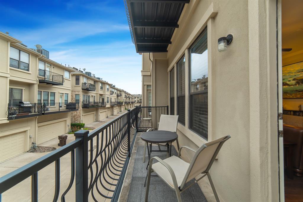 Town Homes At Legacy Town Center Ph Two - Residential